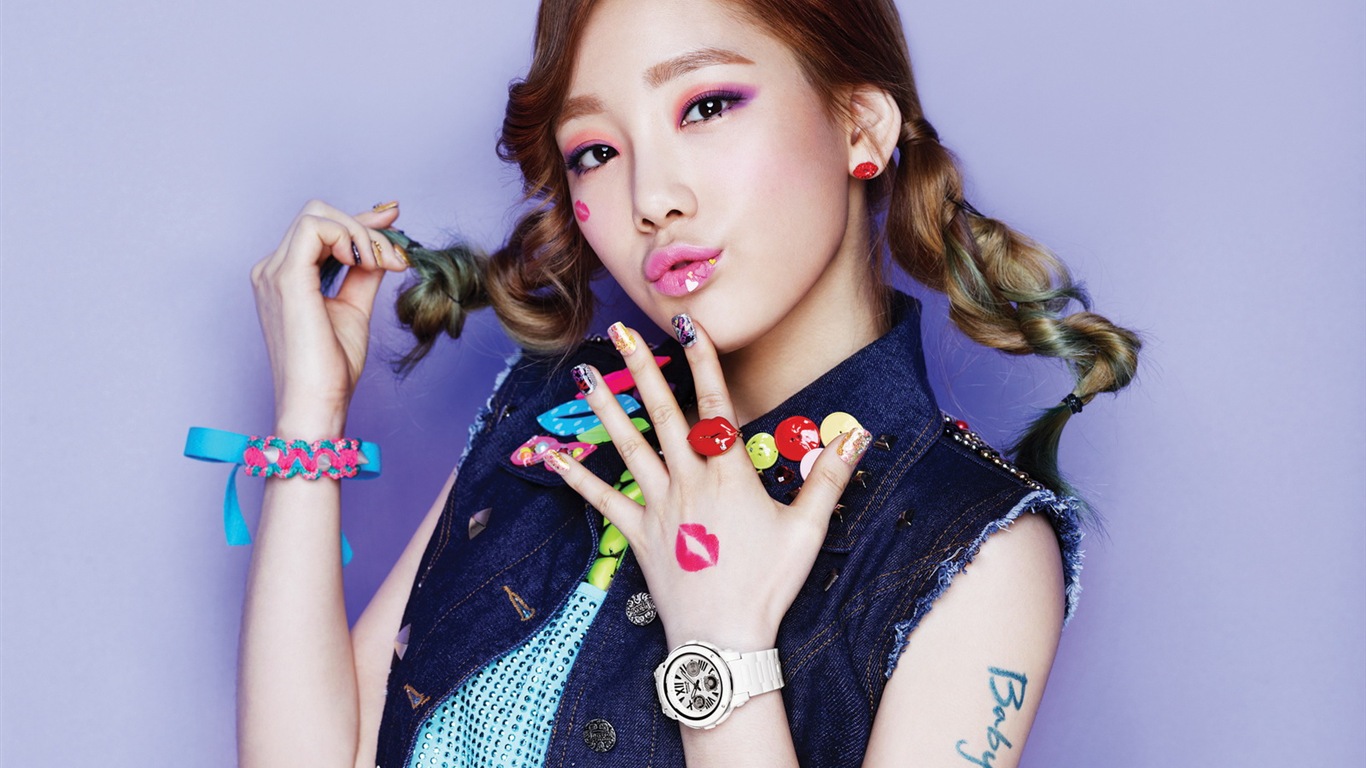 Girls Generation SNSD Casio Kiss Me Baby-G tapety #4 - 1366x768
