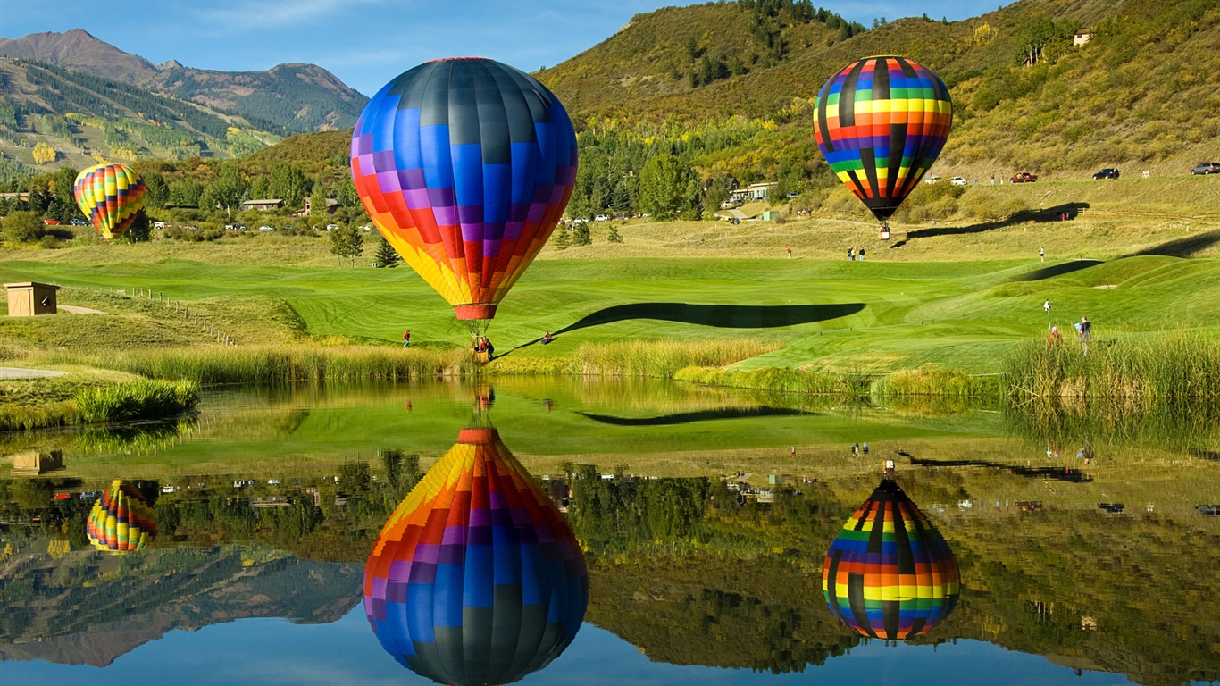 Regenbogen Heißluftballon, Windows 8 Theme HD Wallpaper #7 - 1366x768