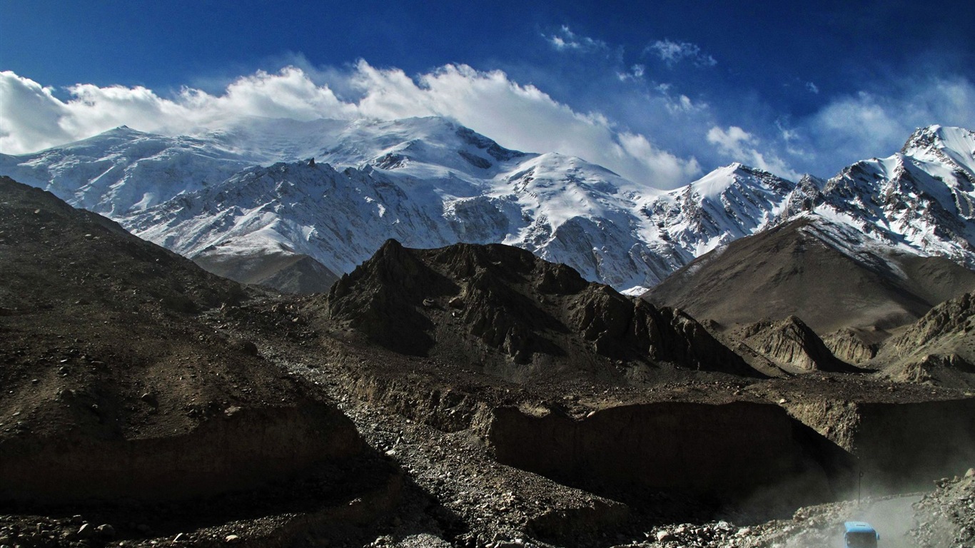 Pamir beaux fonds d'écran paysage HD #2 - 1366x768