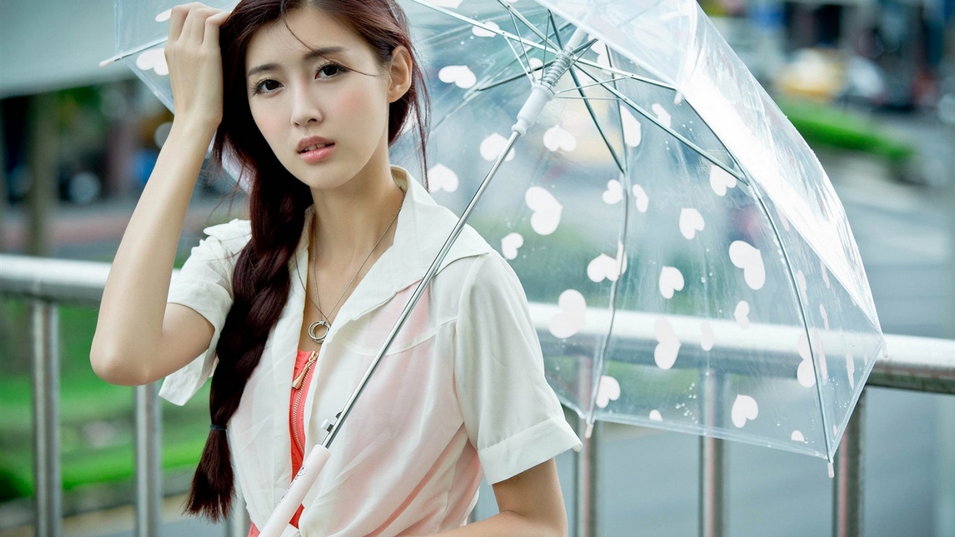 Rainy day pure girl HD wallpaper #1 - 1366x768
