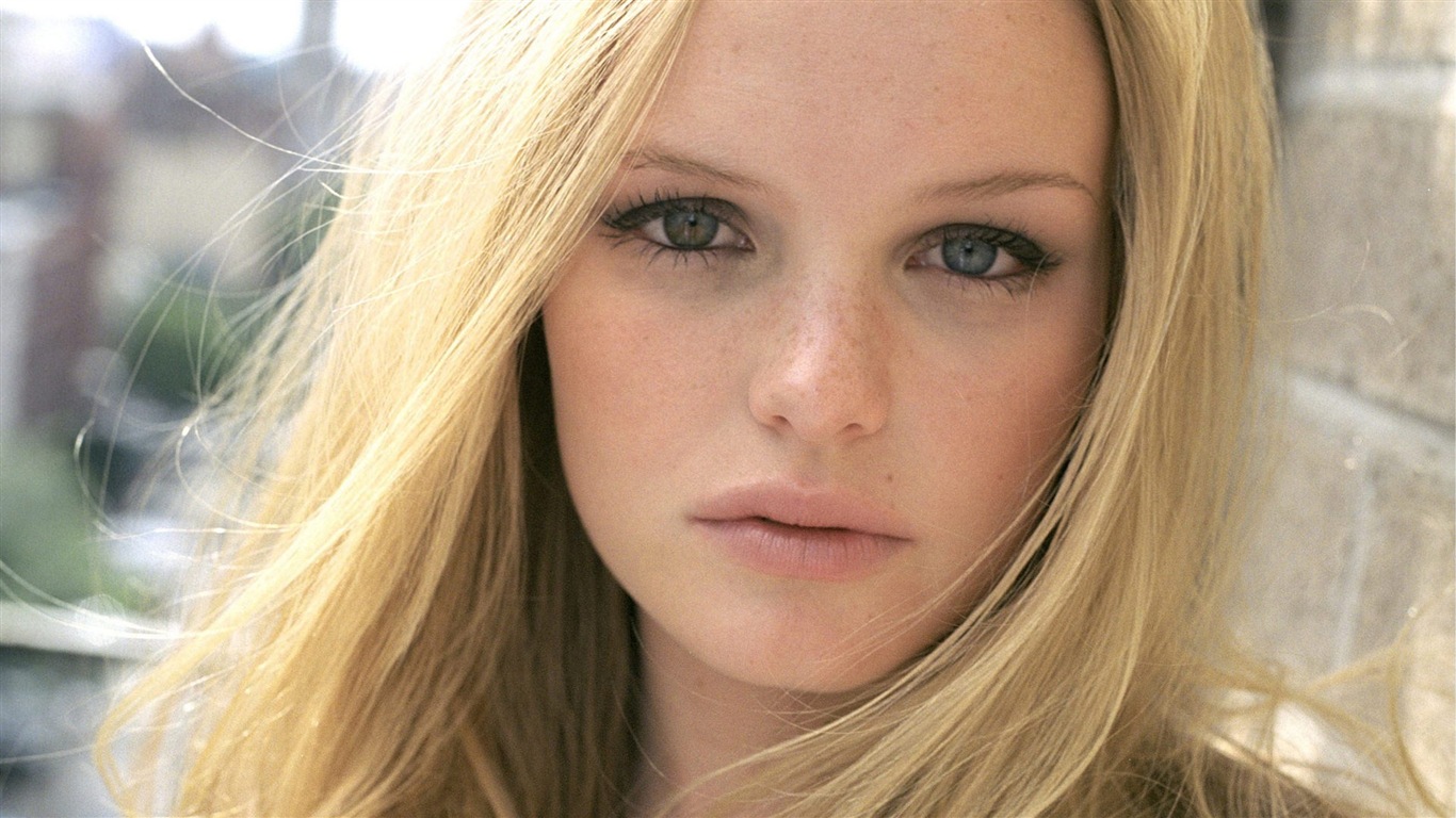 Kate Bosworth HD tapety na plochu #13 - 1366x768