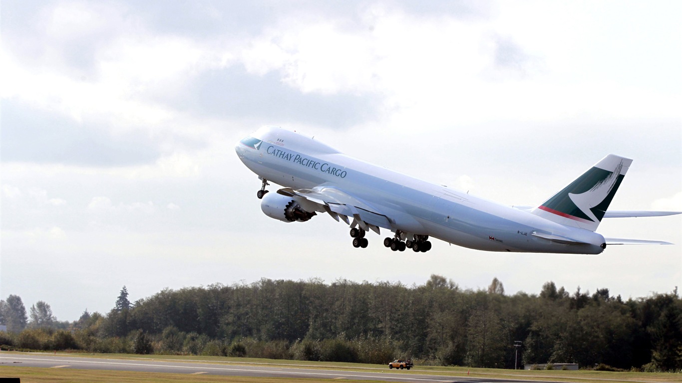 Boeing 747 avions de ligne fonds d'écran HD #3 - 1366x768