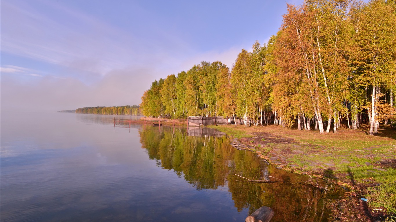 Озеро Байкал в России, декорации HD обои #9 - 1366x768