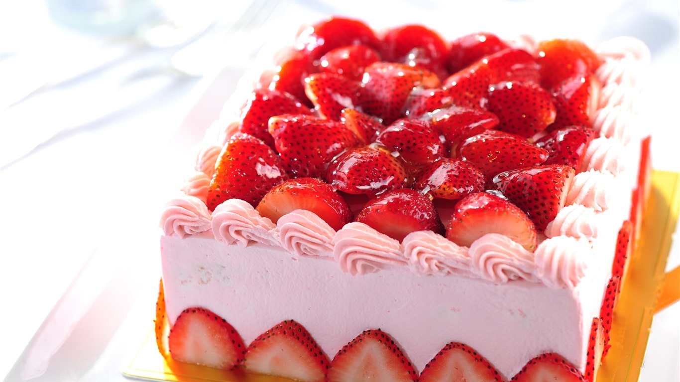 Délicieux gâteau fraises fonds d'écran HD #7 - 1366x768