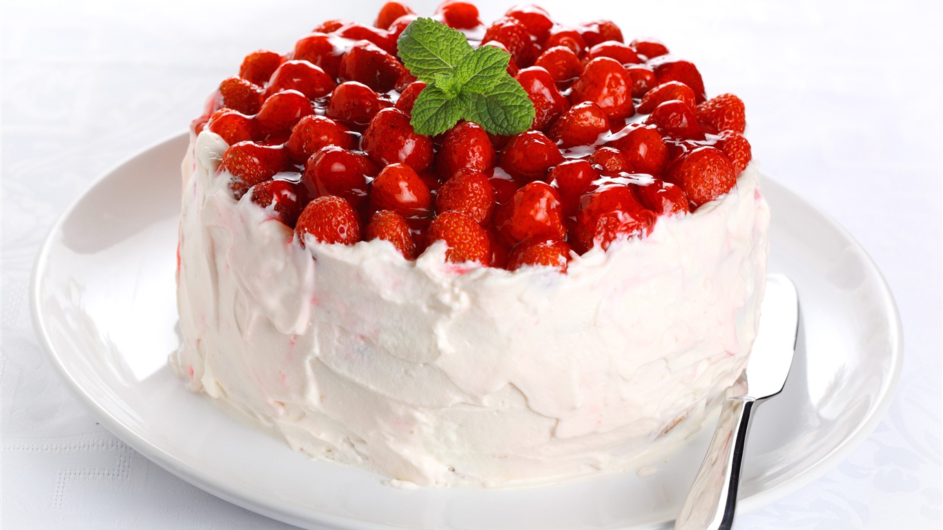 Délicieux gâteau fraises fonds d'écran HD #20 - 1366x768