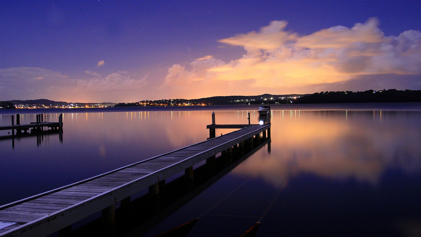 Lake a Boardwalk výhled soumraku HD tapety na plochu #10 - 1366x768