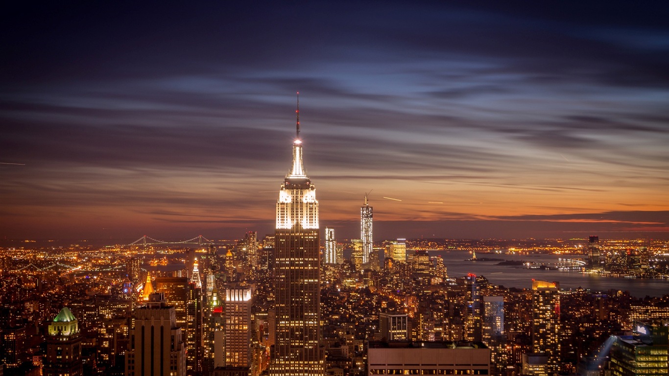 Empire State Building in New York, city night HD wallpapers #13 - 1366x768