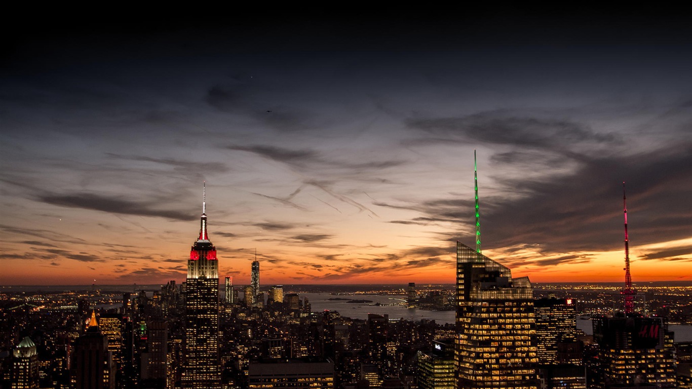 Empire State Building in New York, city night HD wallpapers #14 - 1366x768