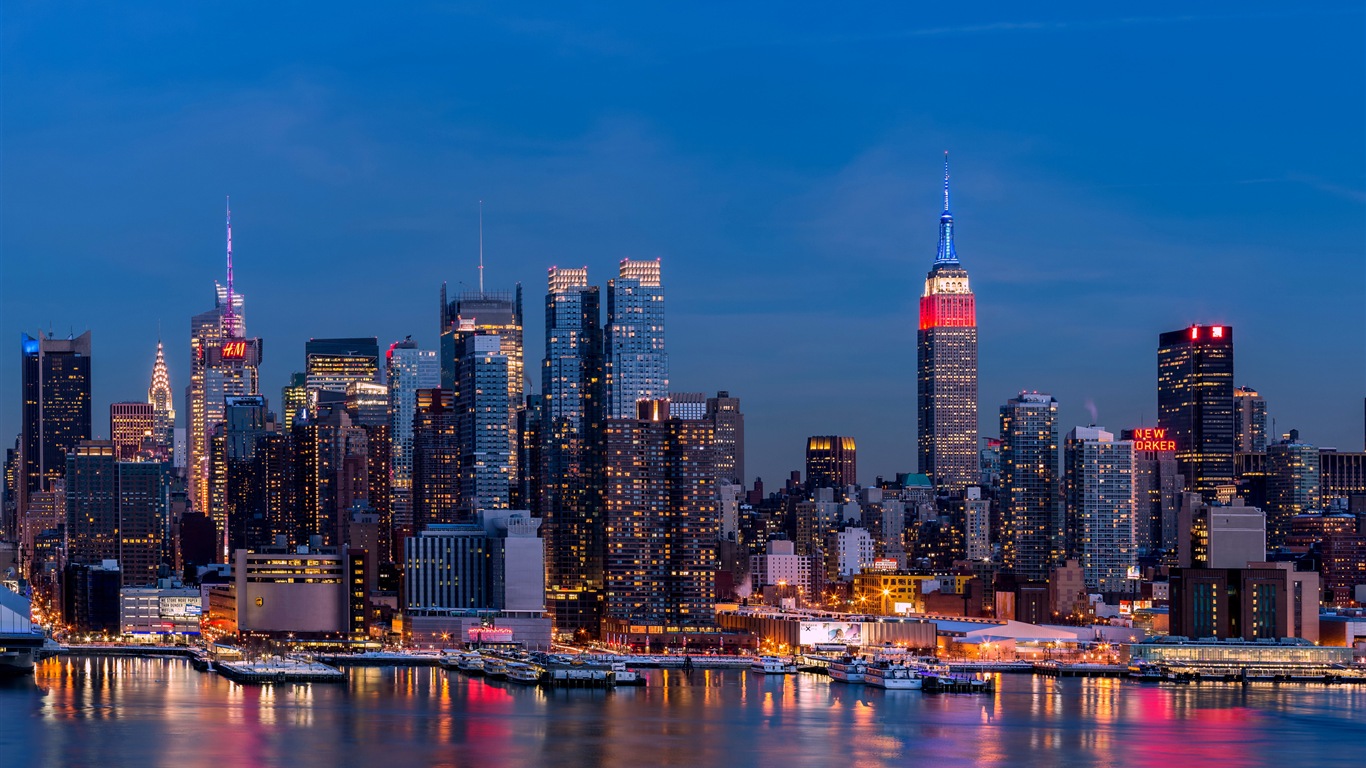 Empire State Building in New York, city night HD wallpapers #20 - 1366x768