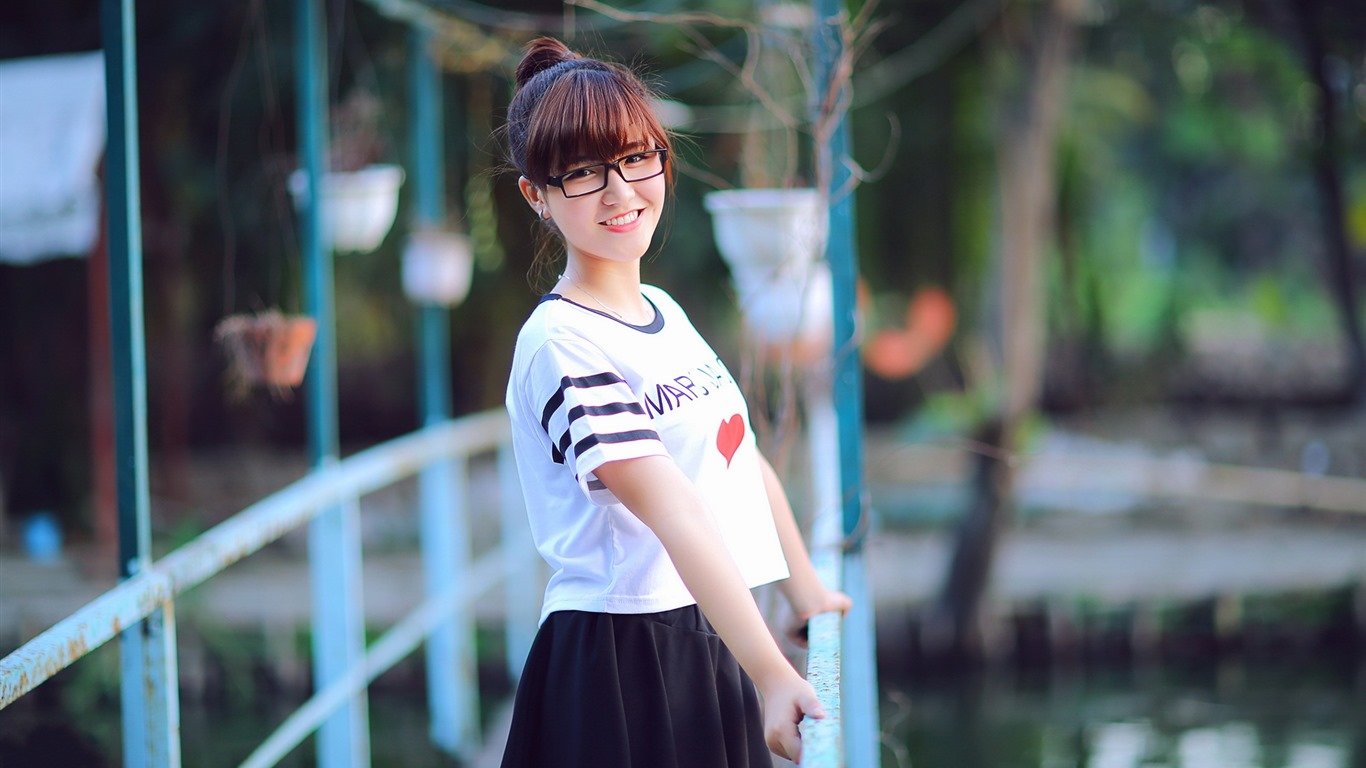 순수하고 사랑스러운 젊은 아시아 여자의 HD 월페이퍼 컬렉션 (2) #18 - 1366x768