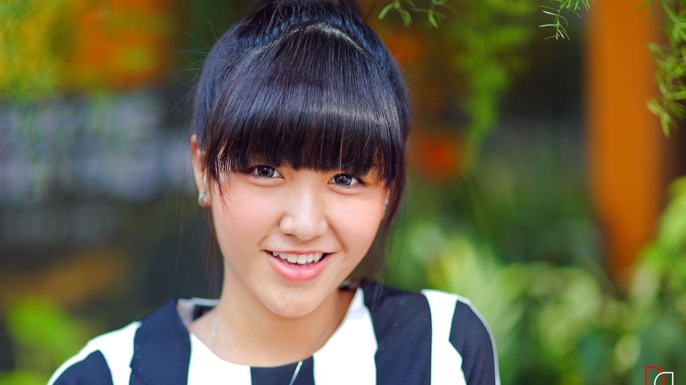 순수하고 사랑스러운 젊은 아시아 여자의 HD 월페이퍼 컬렉션 (4) #37 - 1366x768