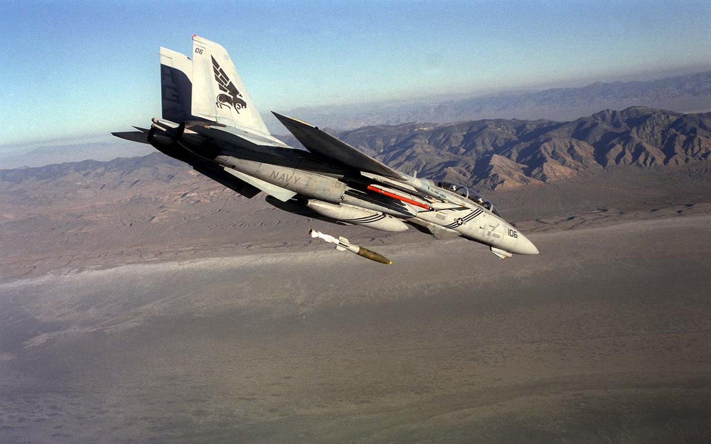 U. S. Navy F14 Tomcat bojovník #36 - 1440x900