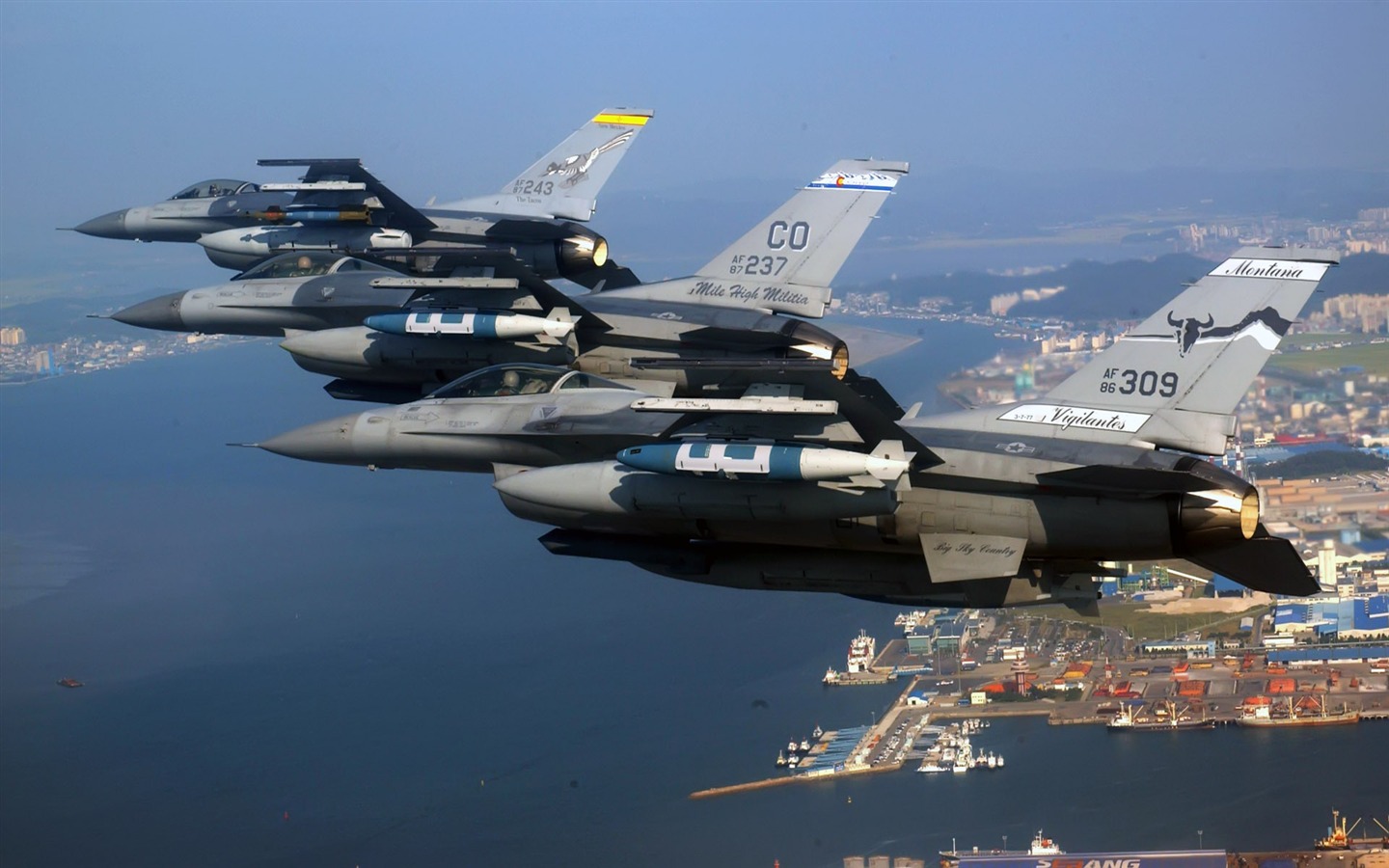 Широкоэкранные обои военных самолетов #20 - 1440x900