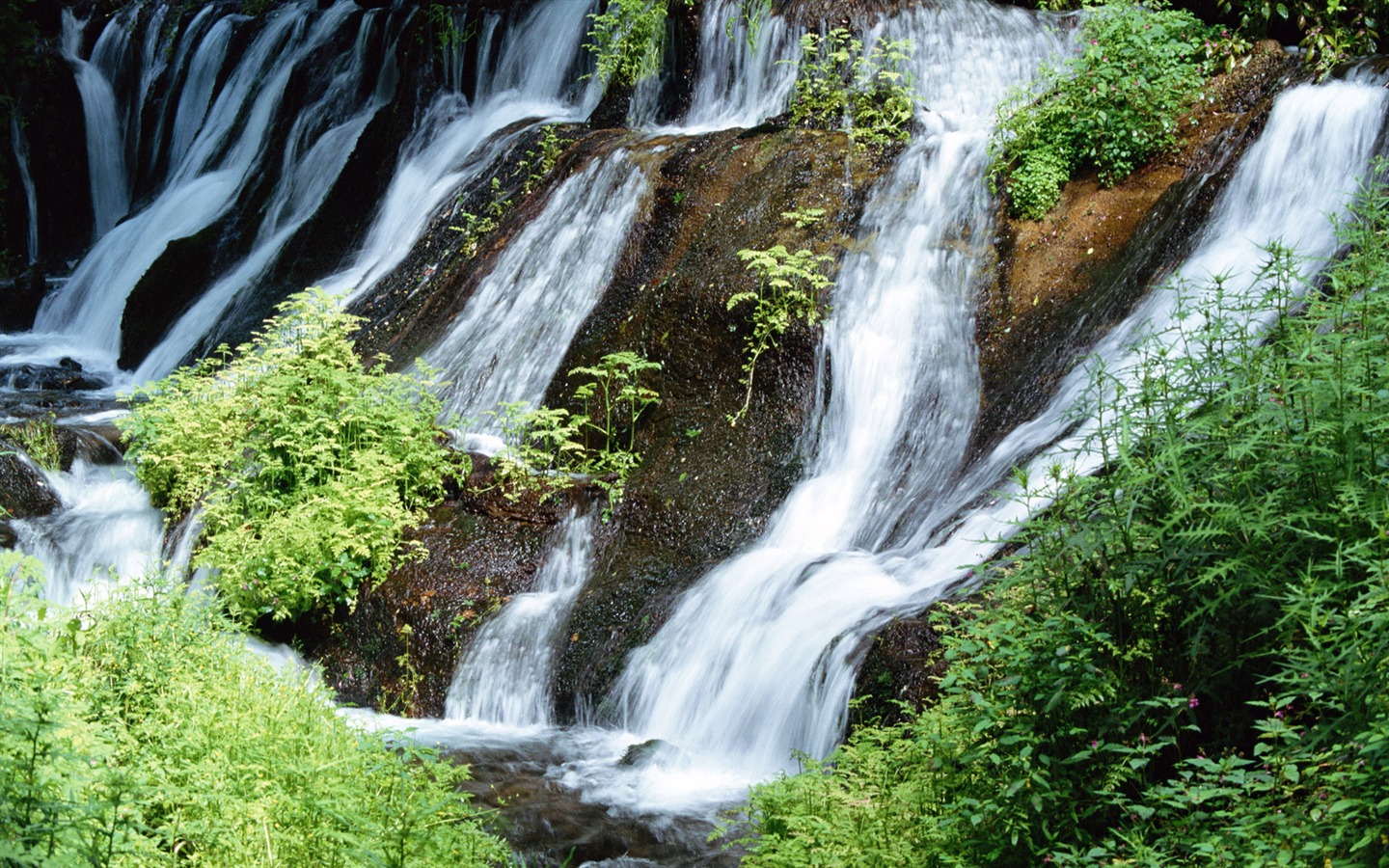 滝は、HD画像ストリーム #1 - 1440x900