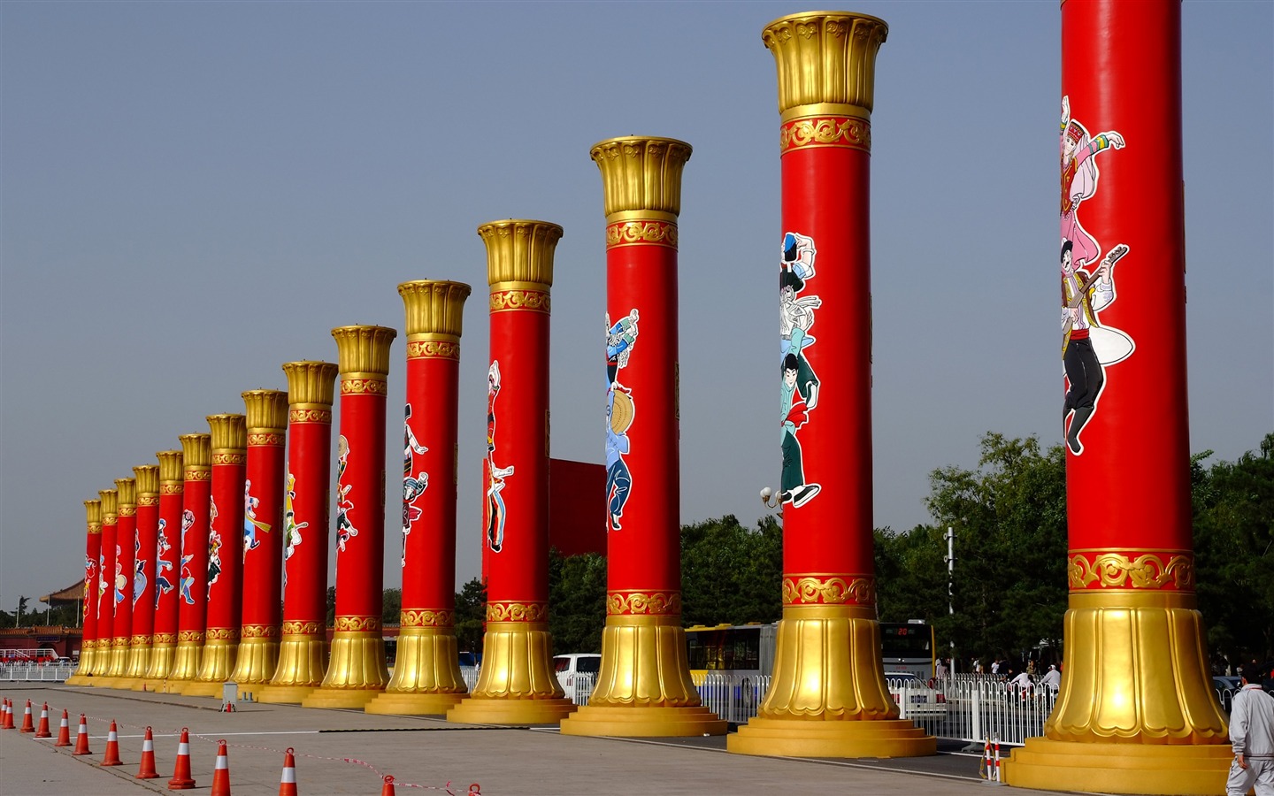 Costumes, Tiananmen Square (rebar works) #5 - 1440x900