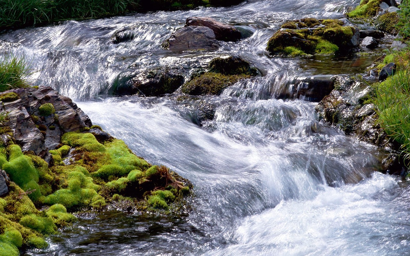 Waterfall streams wallpaper (3) #18 - 1440x900