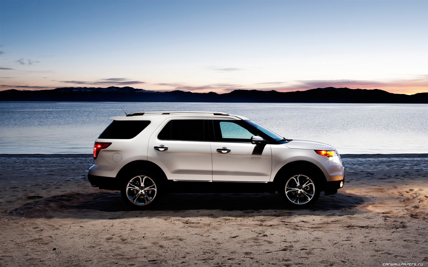 Ford Explorer Limited - 2011 HD Wallpaper #1 - 1440x900