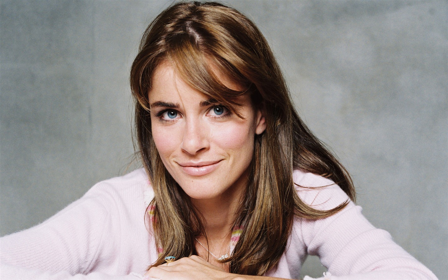 Amanda Peet beautiful wallpapers #8 - 1440x900