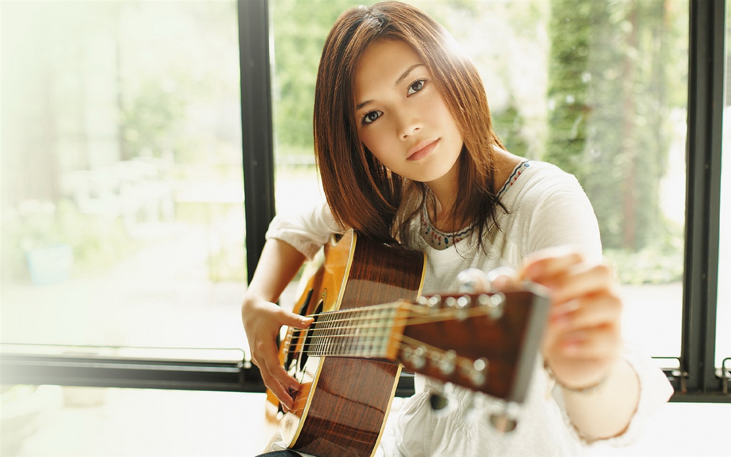 Cantante japonesa Yoshioka Yui fondos de pantalla HD #1 - 1440x900