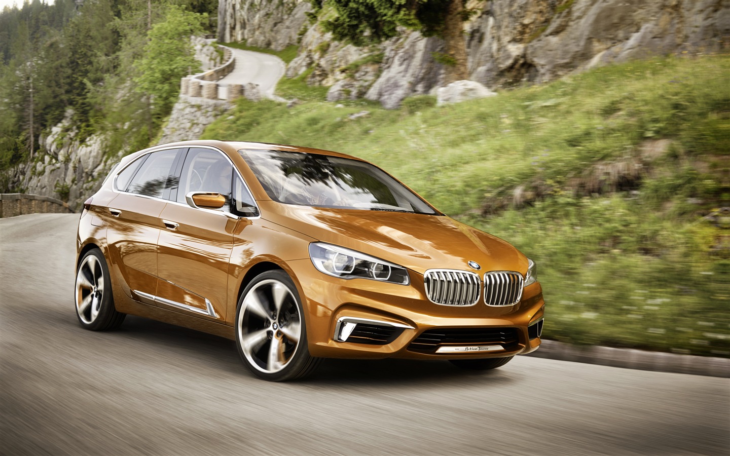 2013 BMW Concept activos Tourer fondos de pantalla de alta definición #1 - 1440x900