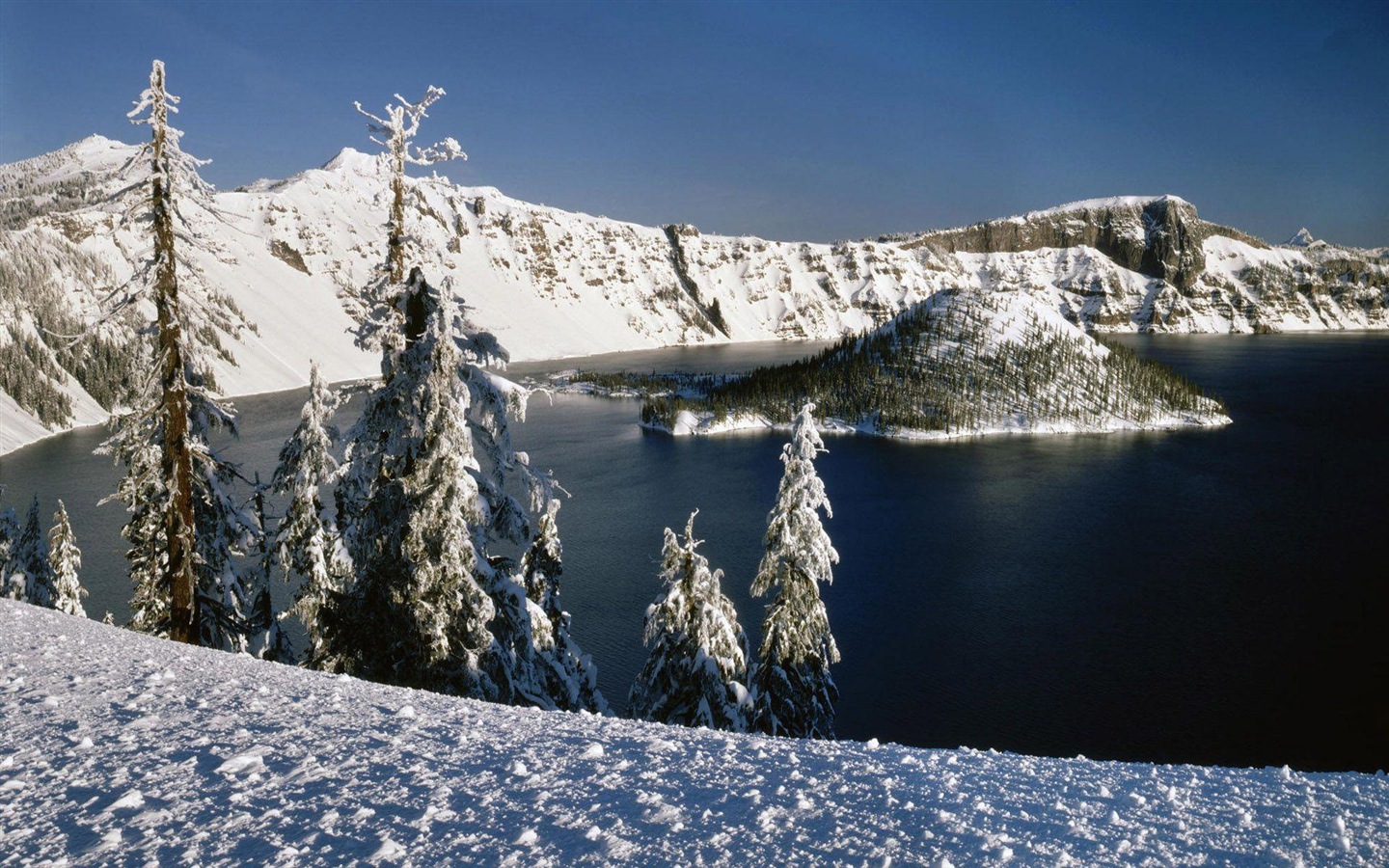 Sopečné jezero krajina HD tapety na plochu #6 - 1440x900