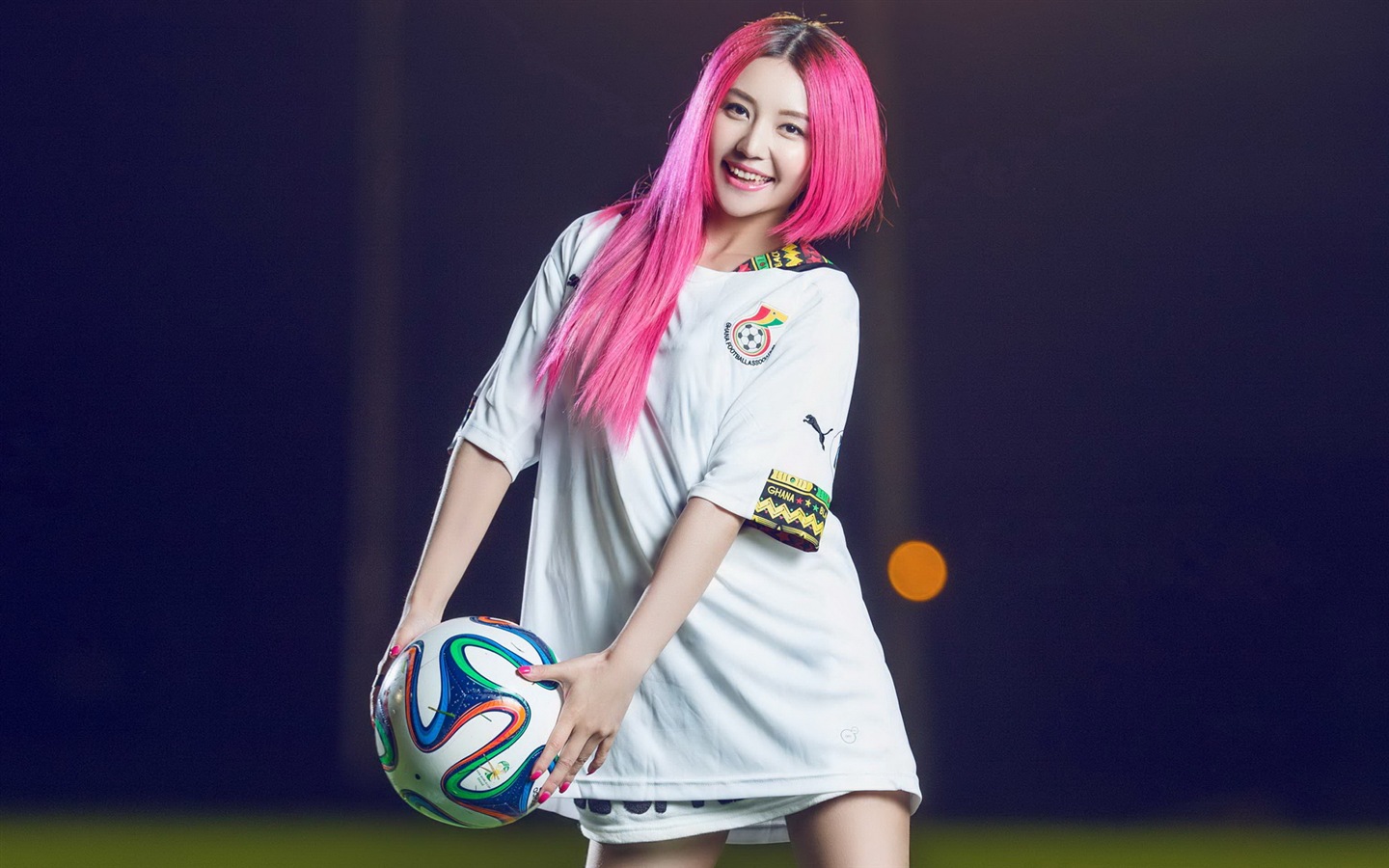 32 World Cup dresy, fotbalové dítě krásné dívky HD Tapety na plochu #32 - 1440x900