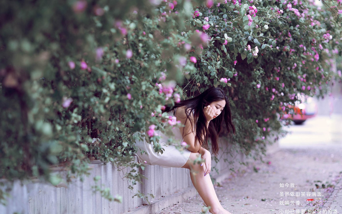 Belle fille avec des roses fleurs fonds d'écran HD #4 - 1440x900
