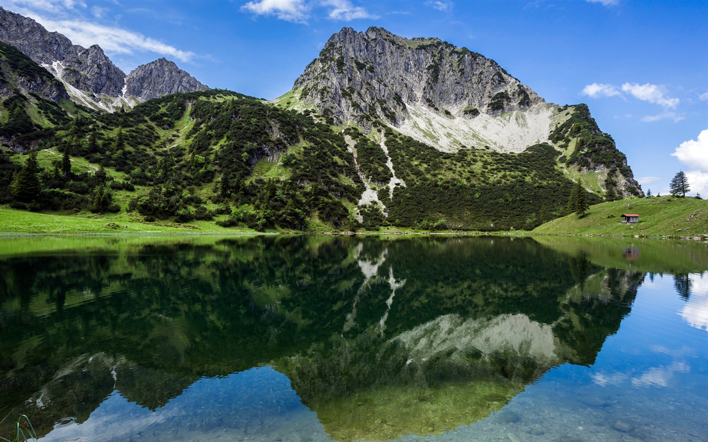 Спокойное озеро с отражением воды, 8 HD обои для Windows #4 - 1440x900