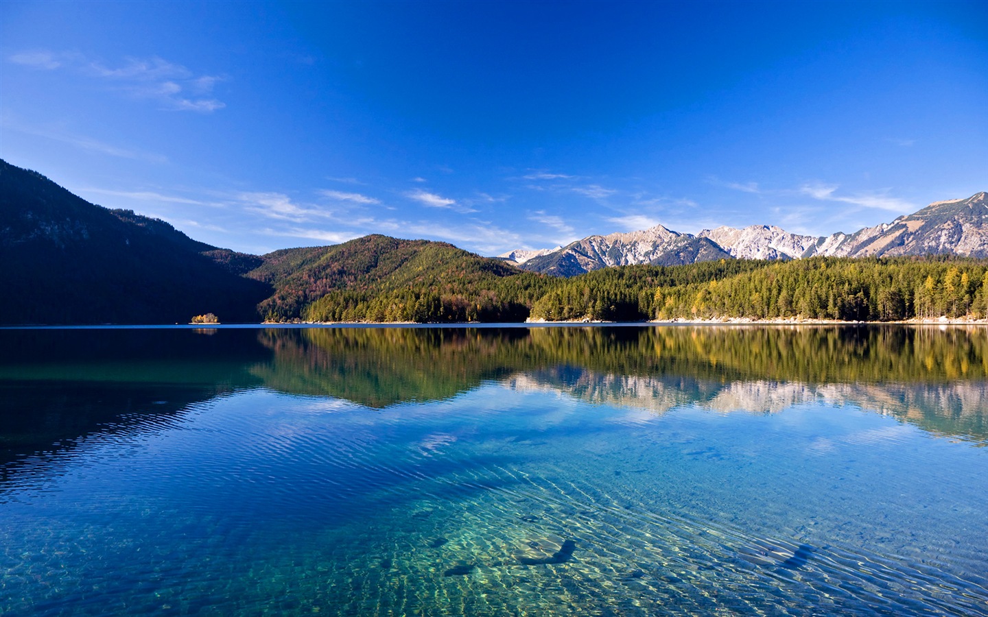 Спокойное озеро с отражением воды, 8 HD обои для Windows #6 - 1440x900