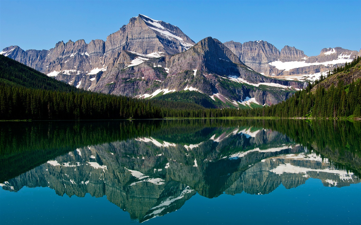 Спокойное озеро с отражением воды, 8 HD обои для Windows #8 - 1440x900