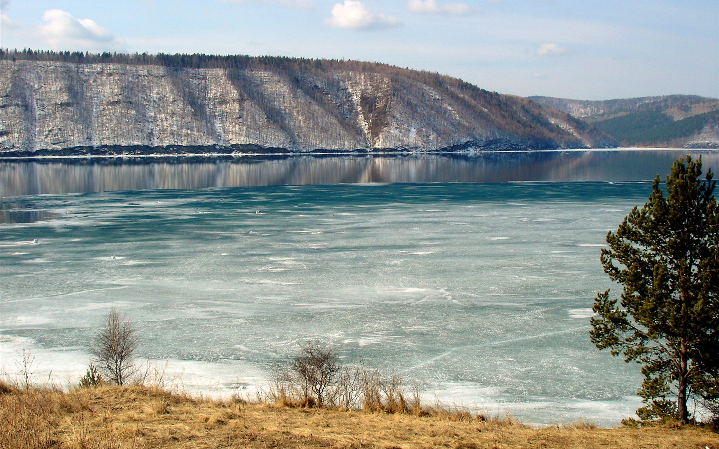 Lake Baikal in Russia, scenery HD wallpapers #2 - 1440x900