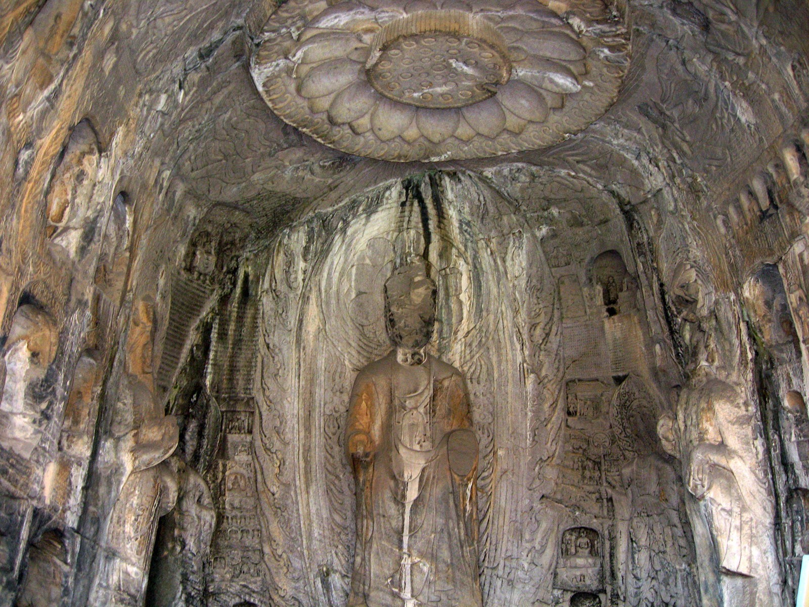 낙양, Longmen의 Grottoes는 배경 화면 #11 - 1600x1200