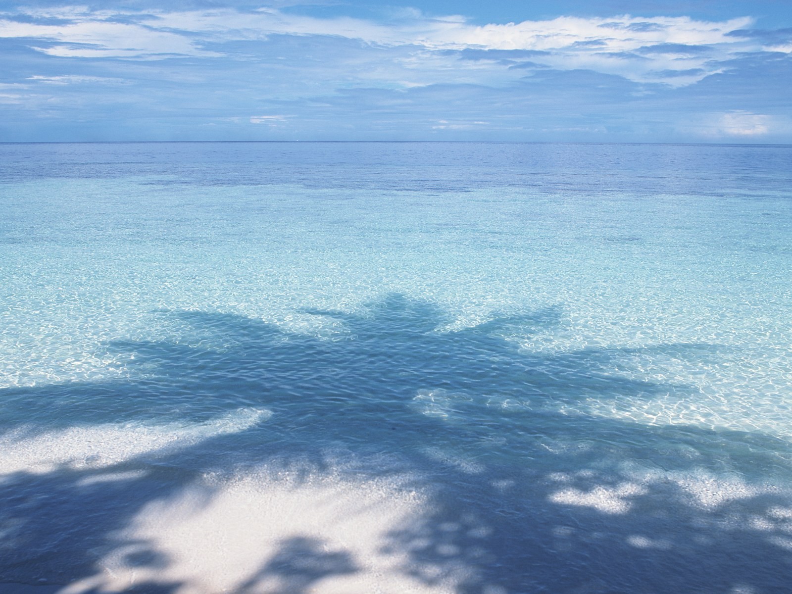 몰디브 물과 푸른 하늘 #5 - 1600x1200