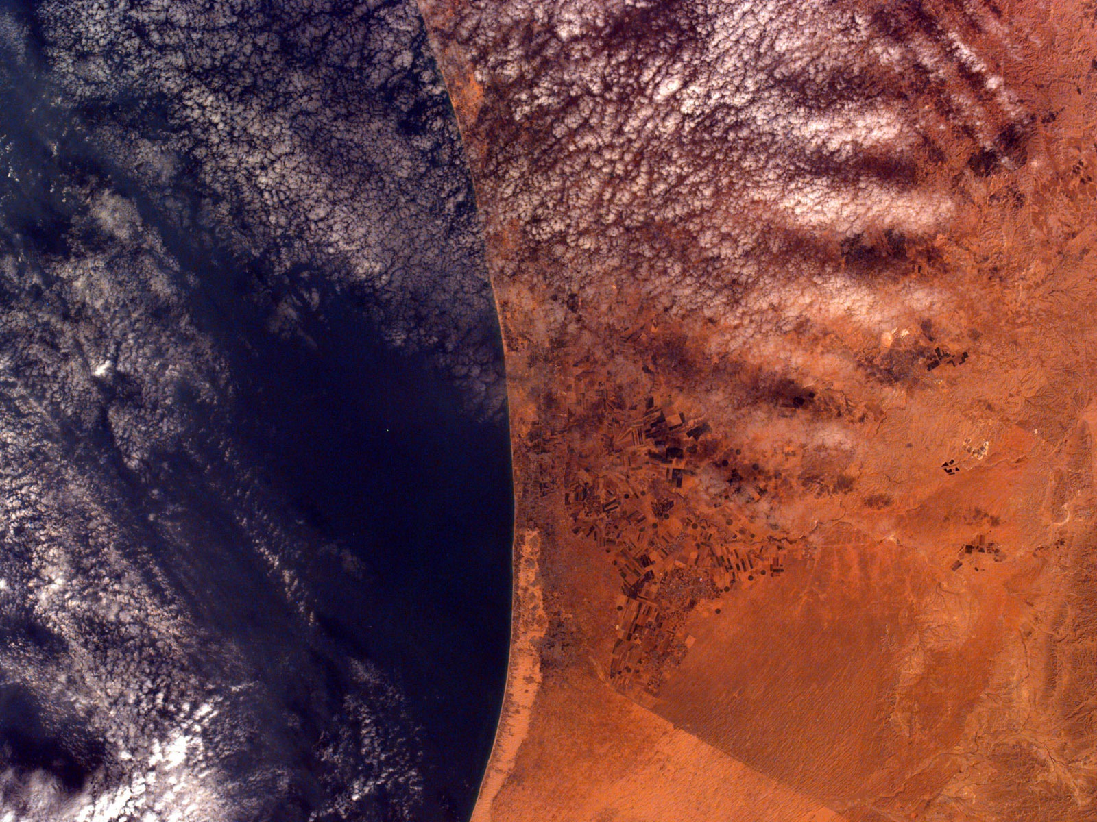 HD wallpaper krásný pohled z ptačí perspektivy na Zemi #13 - 1600x1200