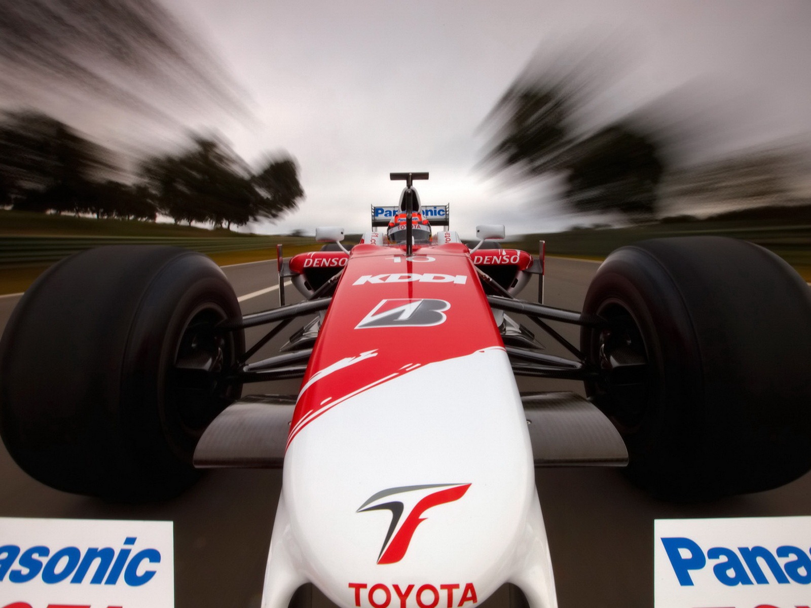 Toyota TF109 2009 F1 Car Wallpaper #6 - 1600x1200