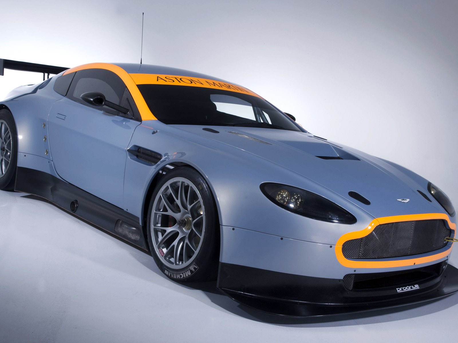 Aston Martin 阿斯頓·馬丁 壁紙(四) #13 - 1600x1200