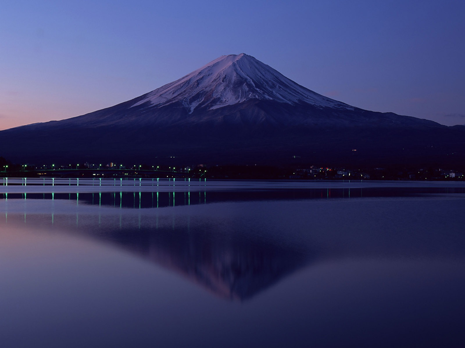 Гора Фудзи, Япония обои (2) #11 - 1600x1200