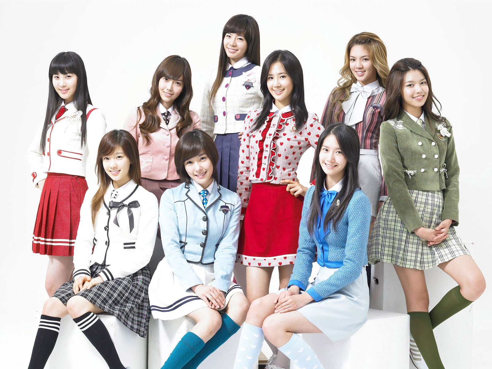 Fond d'écran Generation Girls (2) #19 - 1600x1200