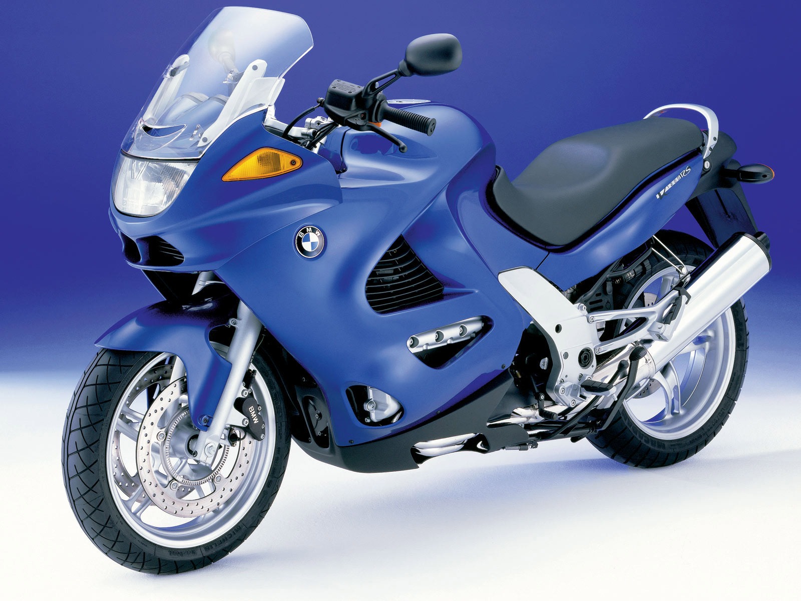 BMW fondos de pantalla de la motocicleta (1) #2 - 1600x1200