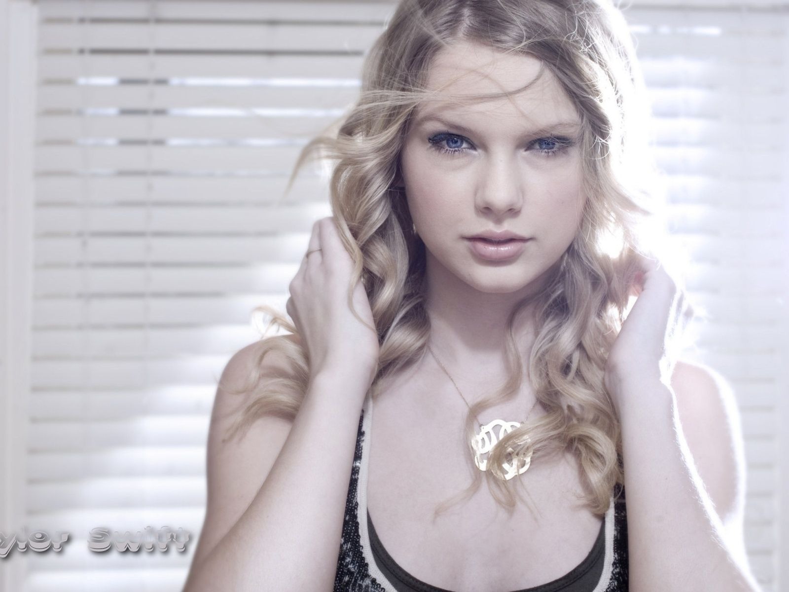 Taylor Swift hermoso fondo de pantalla #35 - 1600x1200