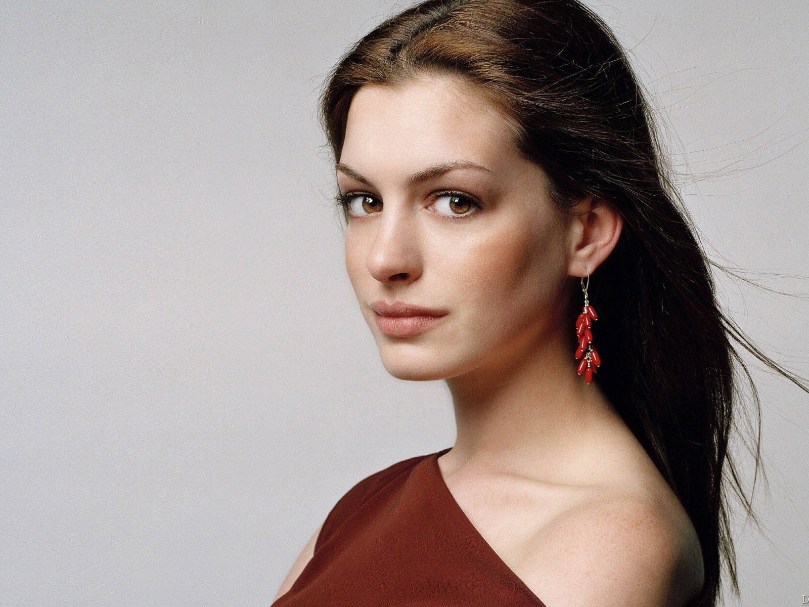 Anne Hathaway hermoso fondo de pantalla (2) #18 - 1600x1200