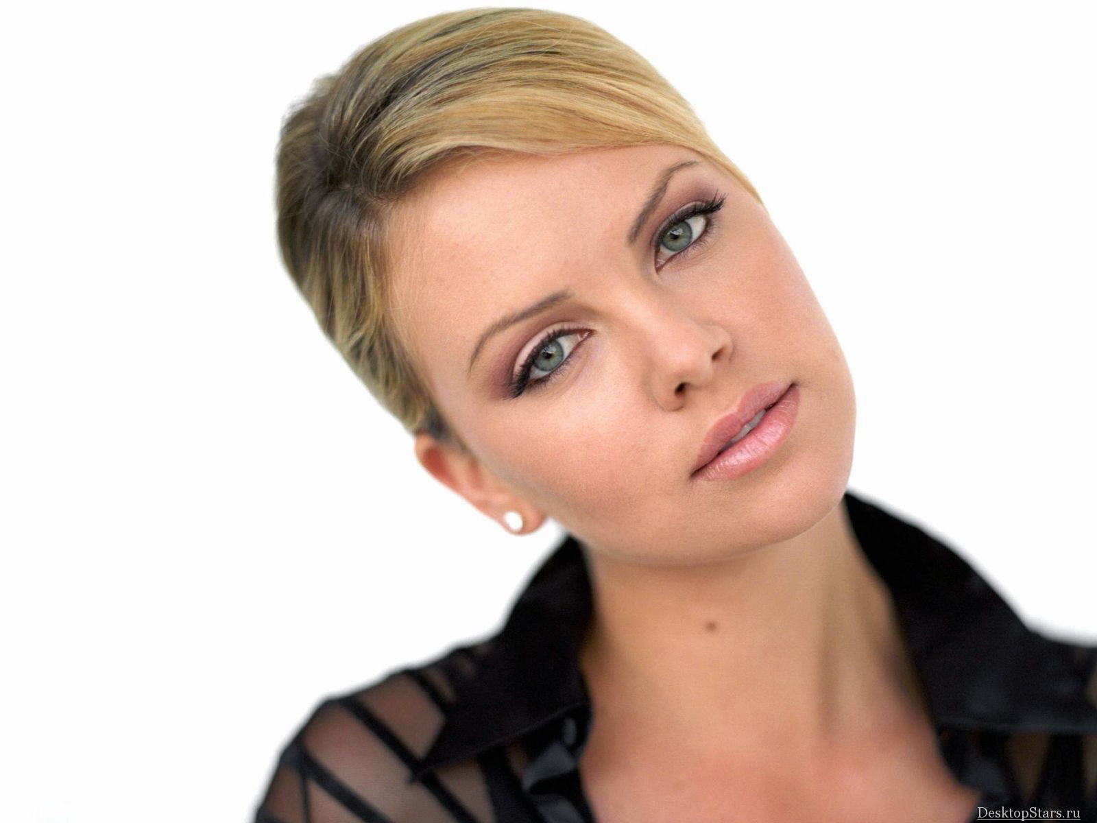 Charlize Theron beau fond d'écran (3) #5 - 1600x1200