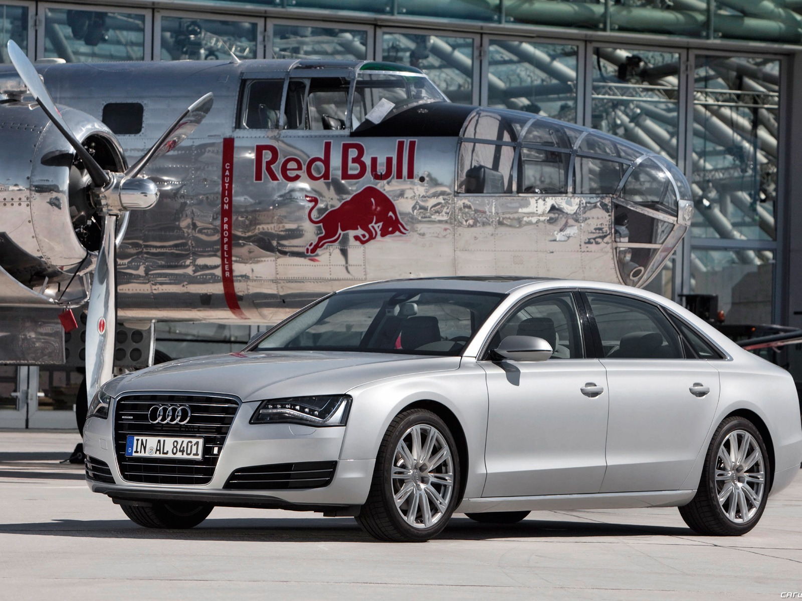 Audi A8 L 3.0 TFSI Quattro - 2010 HD Wallpaper #24 - 1600x1200