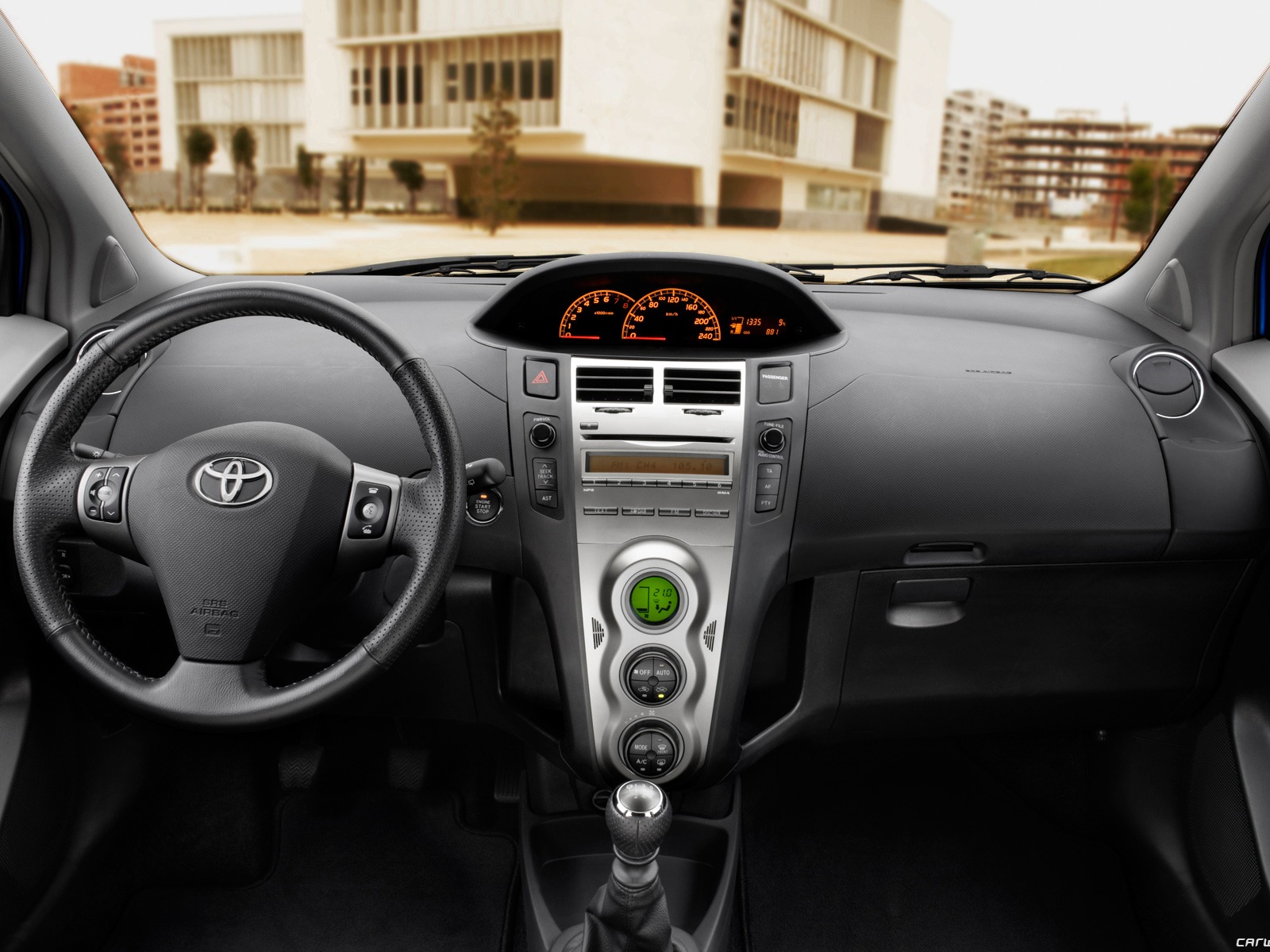 Toyota Yaris - 2010 fondos de escritorio de alta definición #15 - 1600x1200