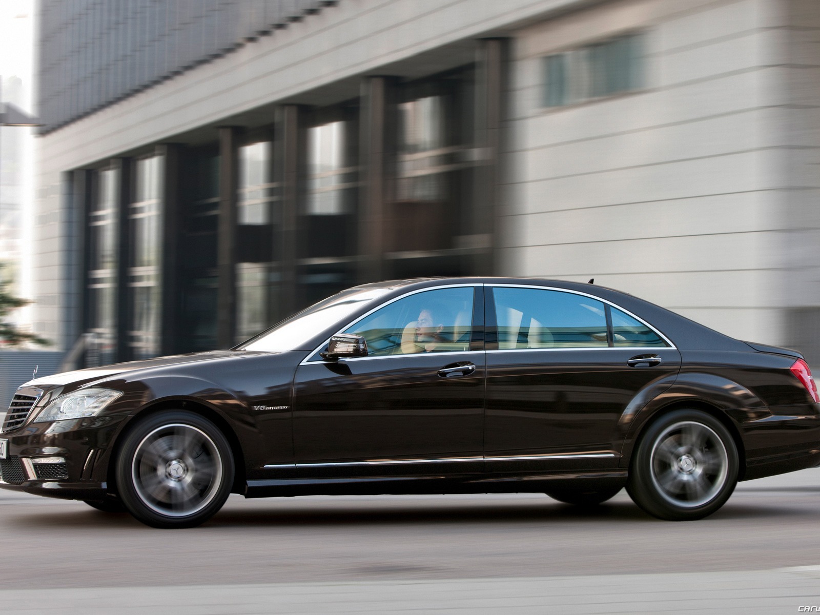 Mercedes-Benz S63 AMG - 2010 HD Wallpaper #1 - 1600x1200