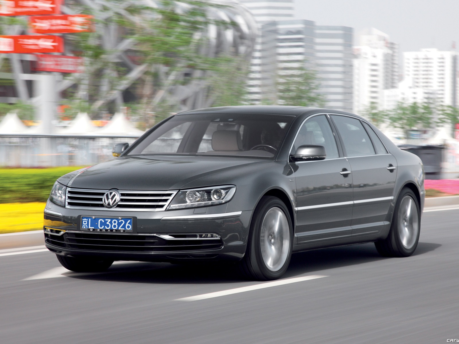 Volkswagen Phaeton W12 mit langem Radstand - 2010 HD Wallpaper #3 - 1600x1200