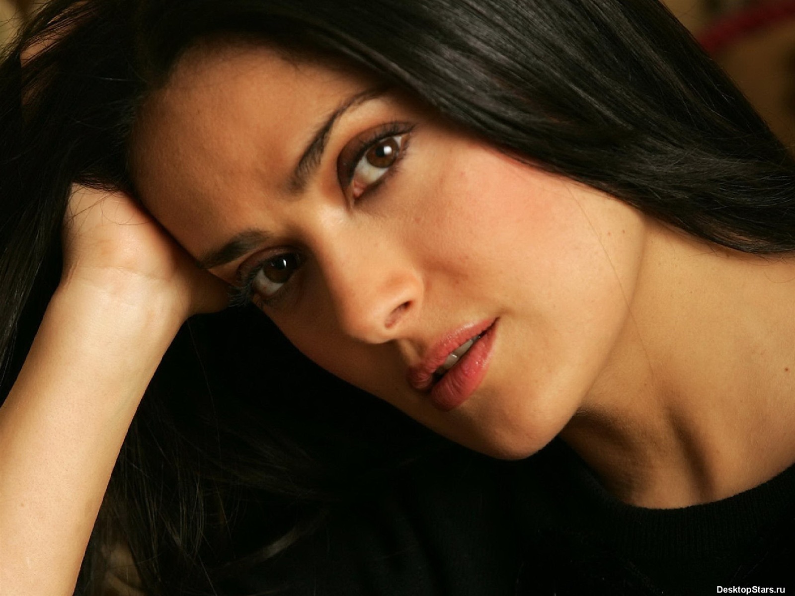 Salma Hayek hermoso fondo de pantalla (2) #14 - 1600x1200