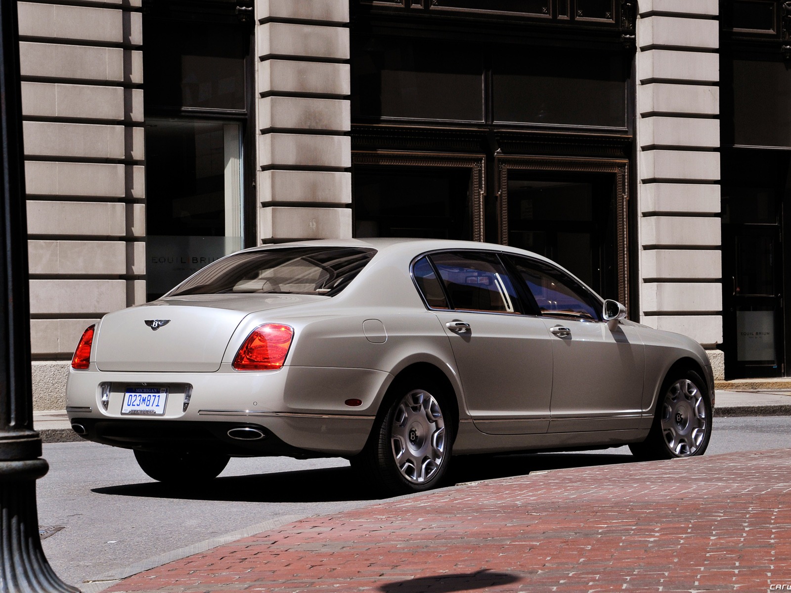 Bentley Continental Flying Spur - 2008 宾利9 - 1600x1200