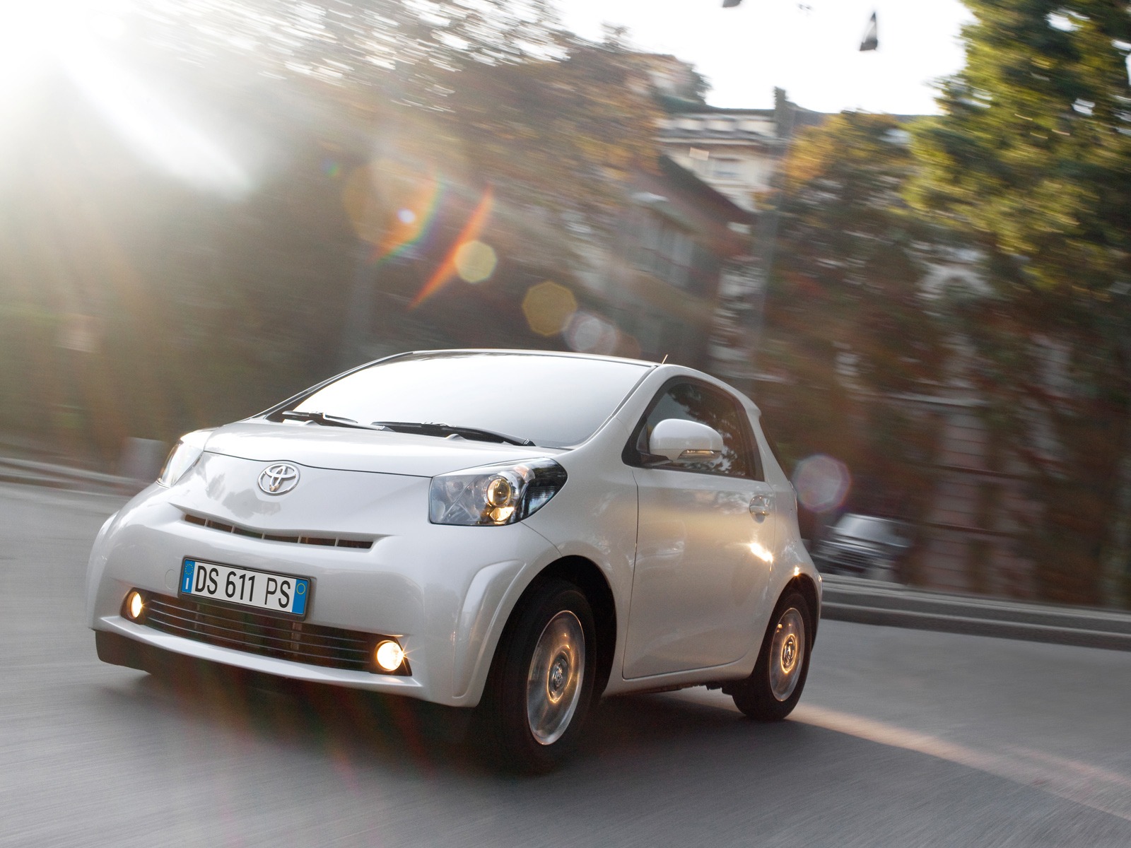 Toyota iQ - 2009 HD Wallpaper (1) #11 - 1600x1200