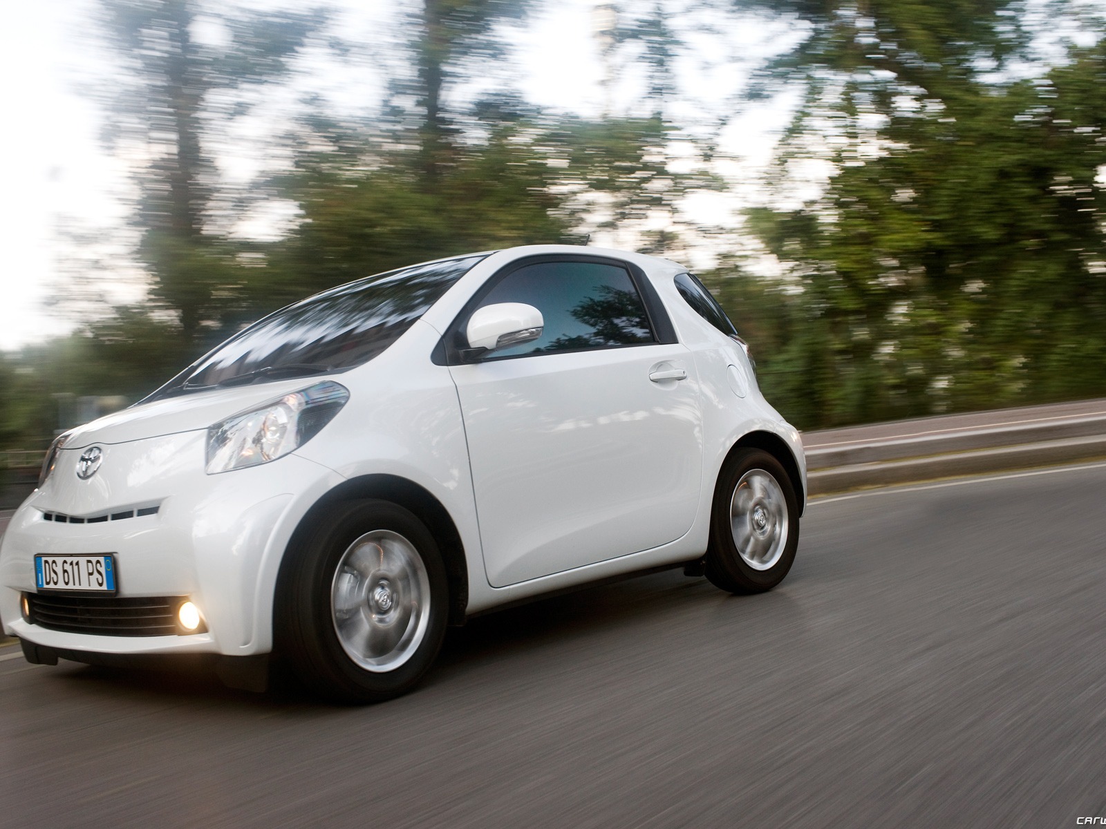 Toyota iQ - 2009 HD Wallpaper (1) #12 - 1600x1200